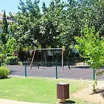Friends & Family Well Presented Apartment Located In La Dama De Noche