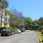 Friends & Family Well Presented Apartment Located In La Dama De Noche