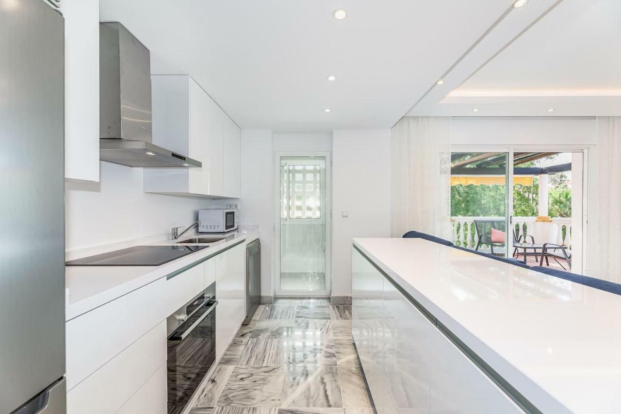 Apartment Friends & Family Well Presented Located In La Dama De Noche *